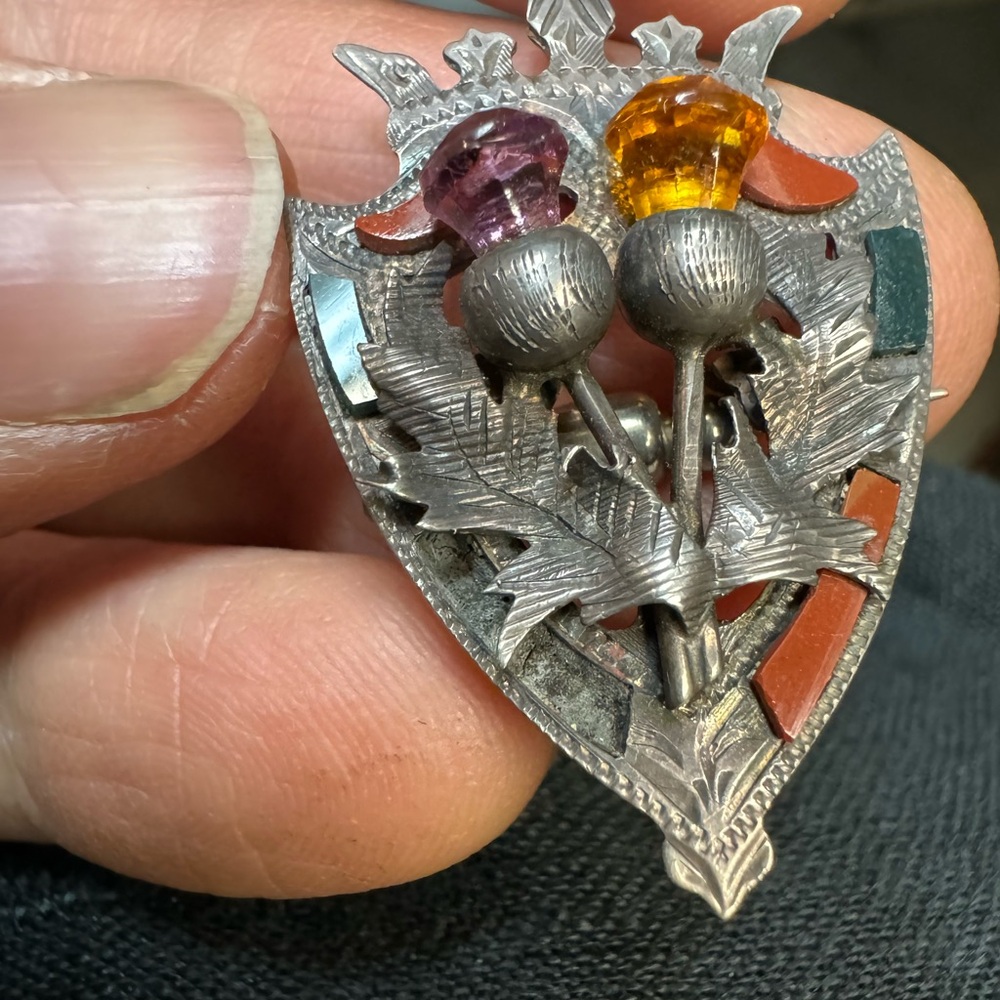 Sterling Scottish Emblem Brooch - Picture 5 of 6